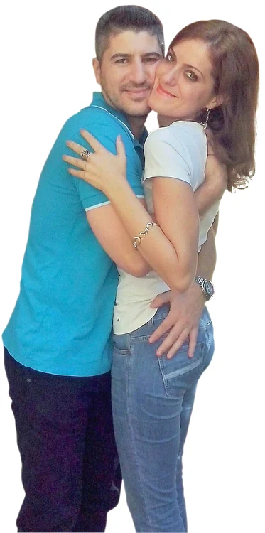 
    Lavinia Pintea şi Laurenţiu Cârstea  au o relaţie de o lună  