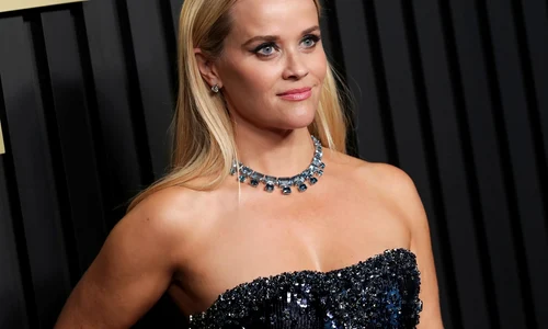 blonda de la drept profimedia jpg