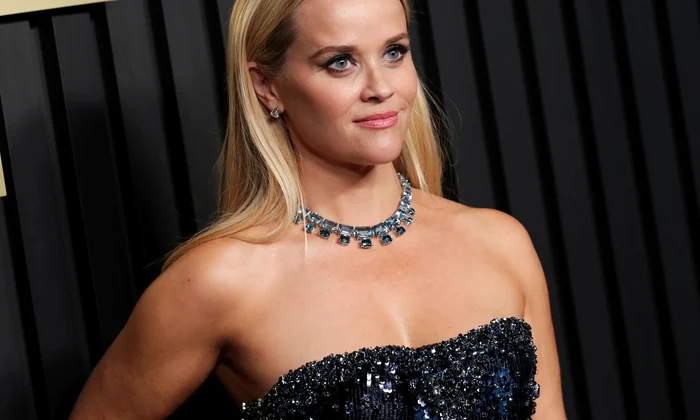 blonda de la drept profimedia jpg