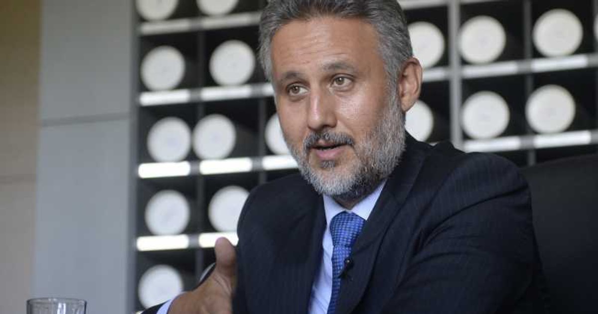 Marius Lazurca: Ambasada României din Iran, în siguranță