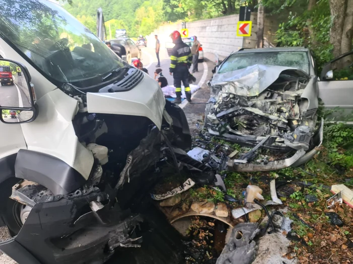 Accidentul a avut loc în Vrancea FOTO: ISU Vrancea