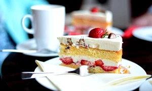 tort inghetata capsuni pixabay jpg