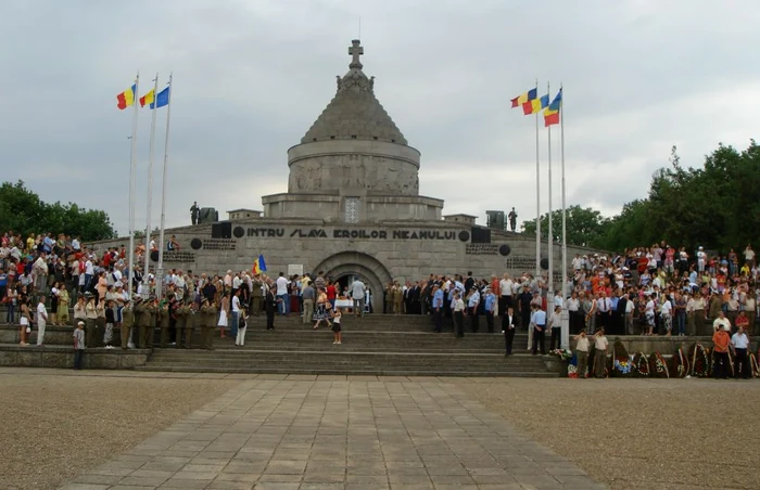 Mausoleul de la Mărăşeşti a fost construit pe pământurile donate de Ulise Negropontes