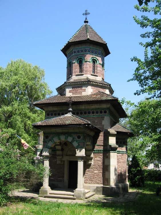 mausoleu Vasile Alecsandri Mircesti jpg jpeg