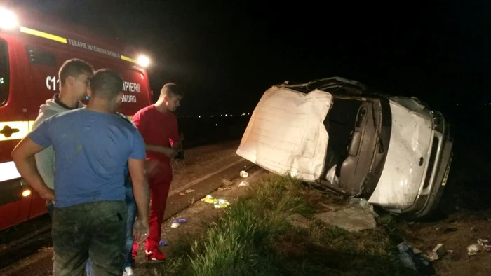 Accidentul s-a produs în apropiere de Feldioara. FOTOISU Braşov.