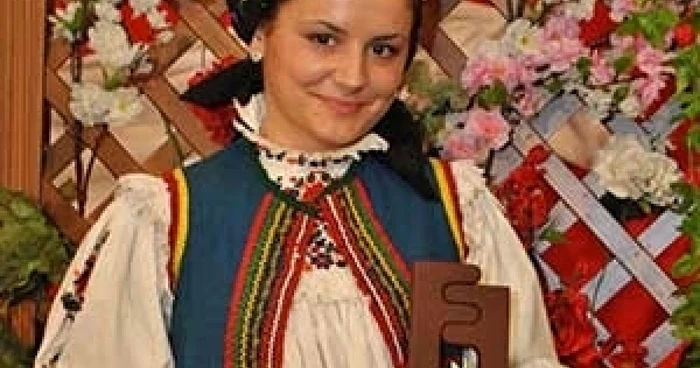 Ioana Maria Unguraş a câştigat trofeul Festivalului "Florile Ceahlăului" FOTO Arhivă