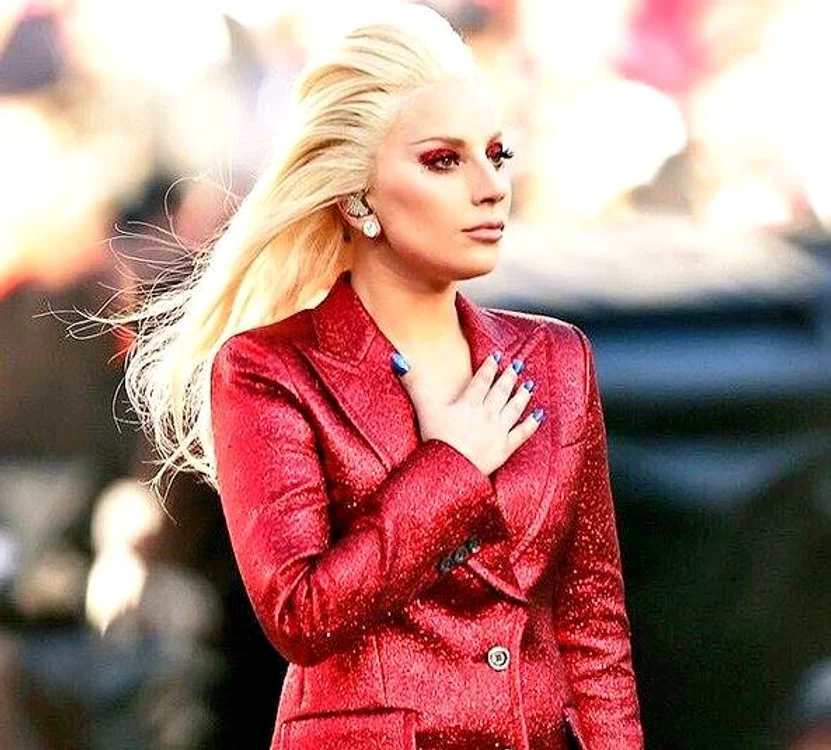 
    Lady Gaga (29 de ani)foto: Arhiva Personală  