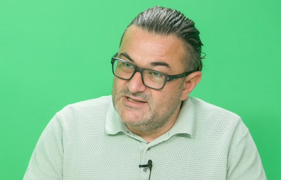 Jocuri cu tentă politică la vârful Facultății de Jurnalism din cadrul Universității București