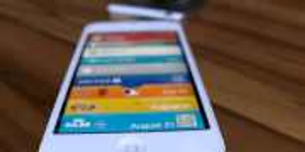 Noul iPhone va avea un "fund" nou, cu conector mai mic şi mufa de căşti FOTO: gottabemobile.com