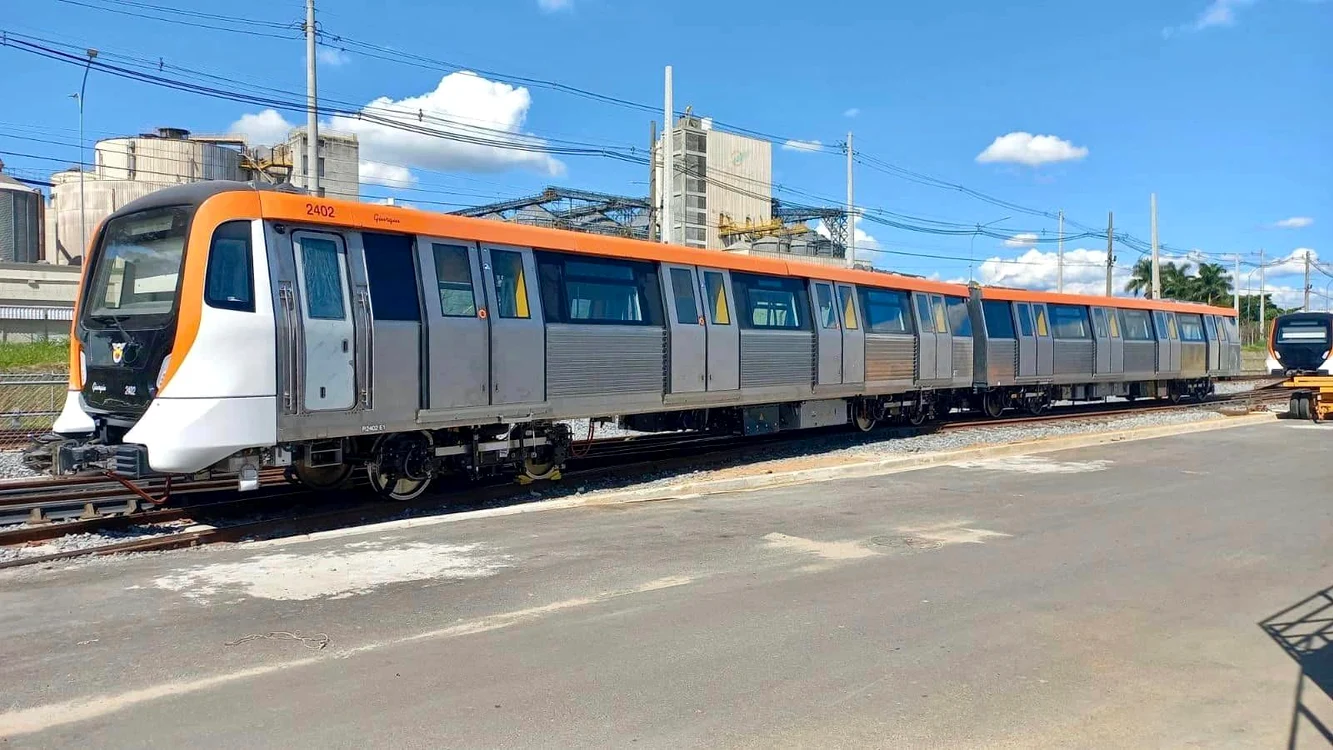 Este primul din cele 13 trenuri așteptate să sosească în București încă din 2023 