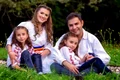 LAVINIA GOSTE  FAMILIE, SOT SI FETE JPG