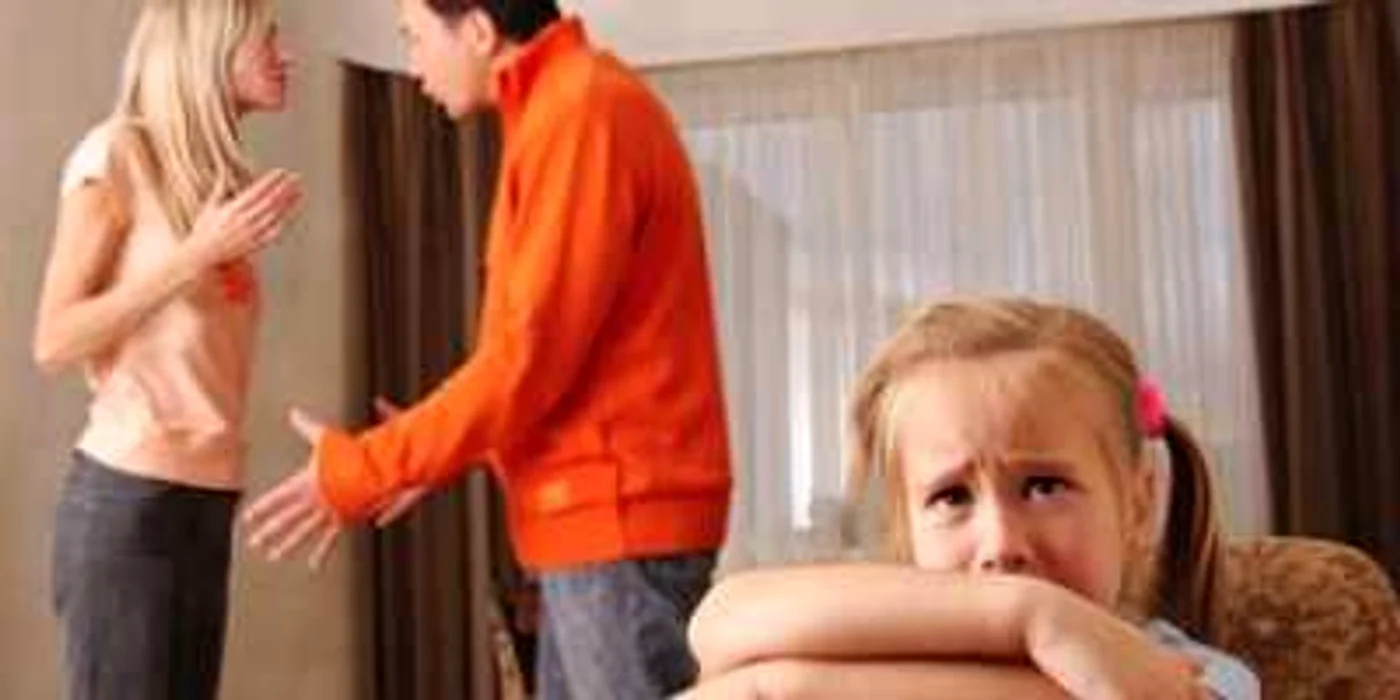 Galaţi: Goana după bani distruge tot mai multe cupluri: s-a ajuns la un divorţ la două căsătorii