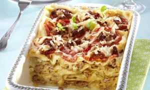 lasagna cu varza si carne jpeg