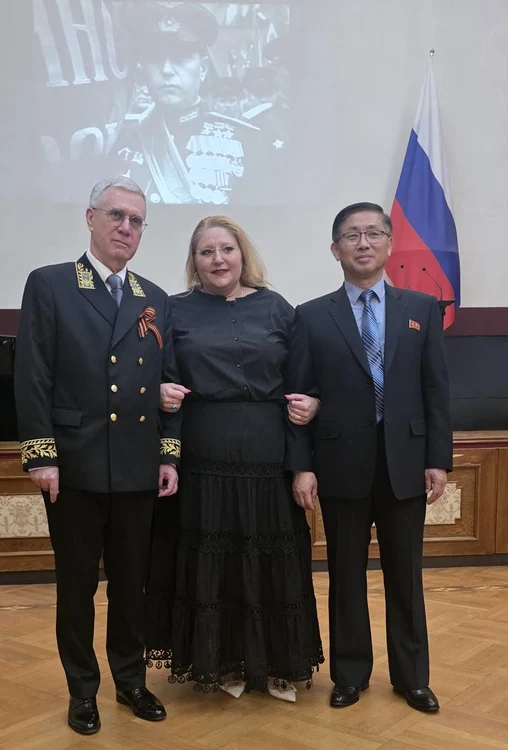 FOTO sosro.ro