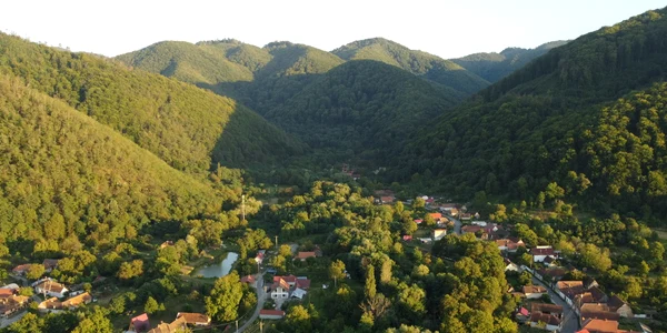 Valea Sibișelului din Huneoara  Foto Daniel Guță  ADEVĂRUL (16) JPG
