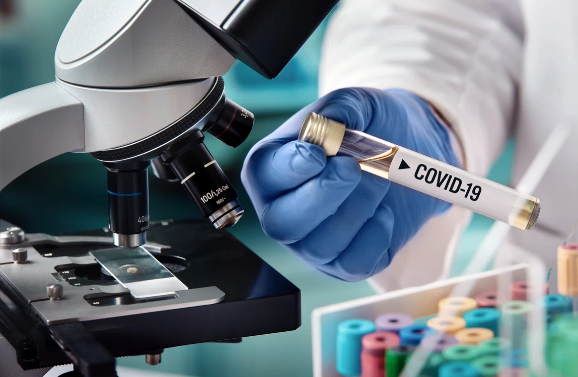 
    Un inginer demontează mitul microcipării prin vaccinul anti Covid-19foto: Shutterstock  