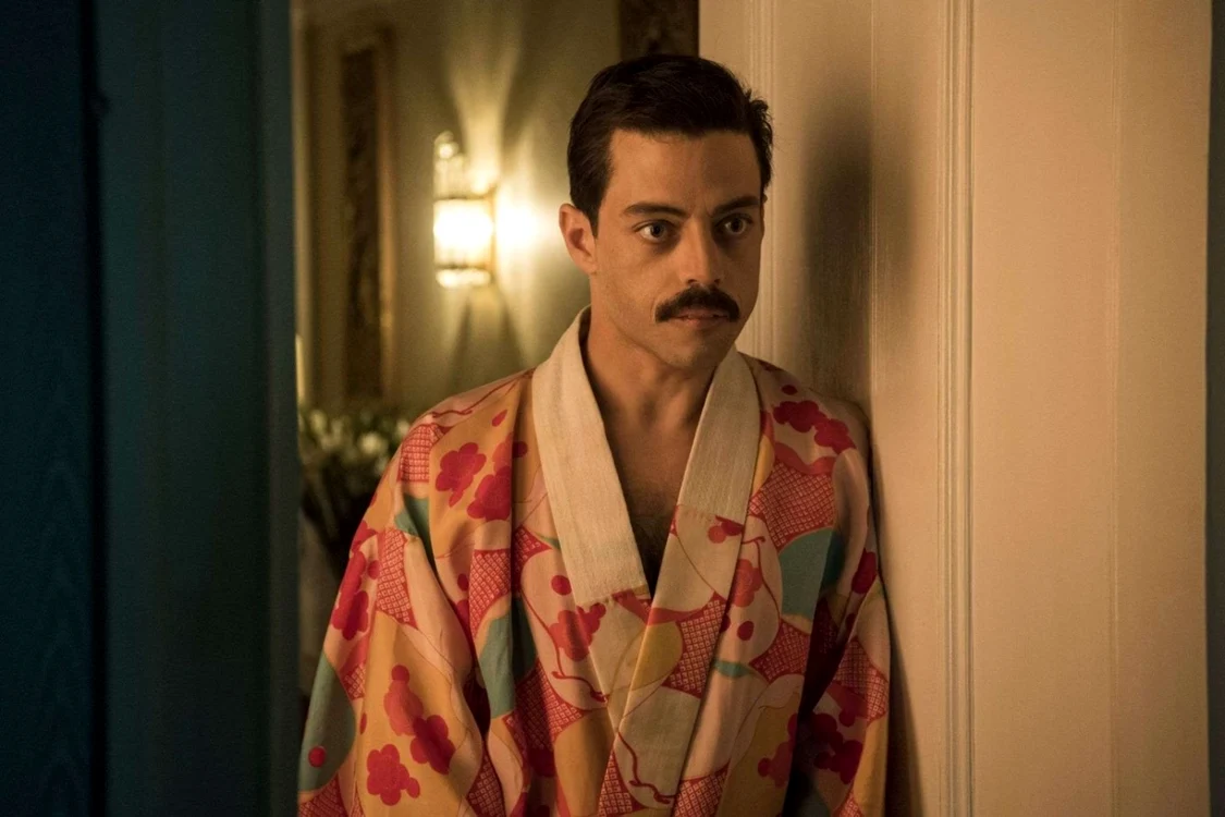 Rami Malek în rolul lui Freddie Mercury FOTO Cinemagia