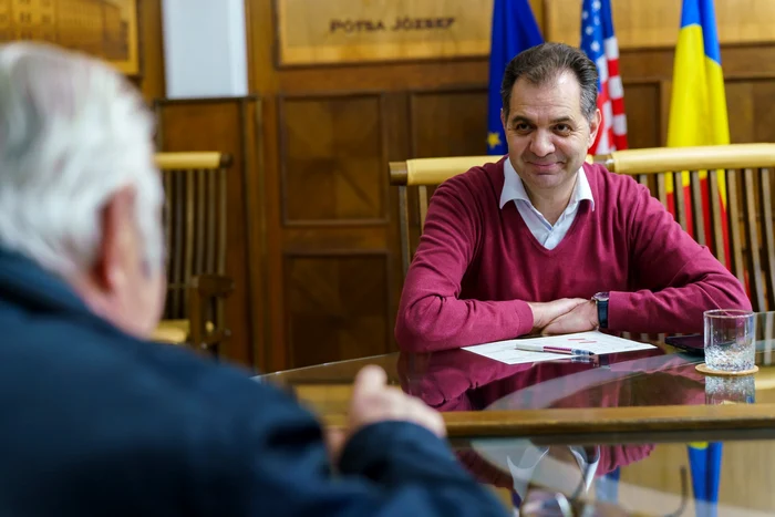 Orașul din România unde nu se mărește impozitul pe locuințe. Primarul explică decizia: „Locuința este un drept fundamental, mersul cu mașina e opțional”