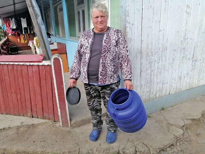 „Ne trezim la 5.00 şi punem capul pe pernă după ora 22.00”, spune tanti Maria