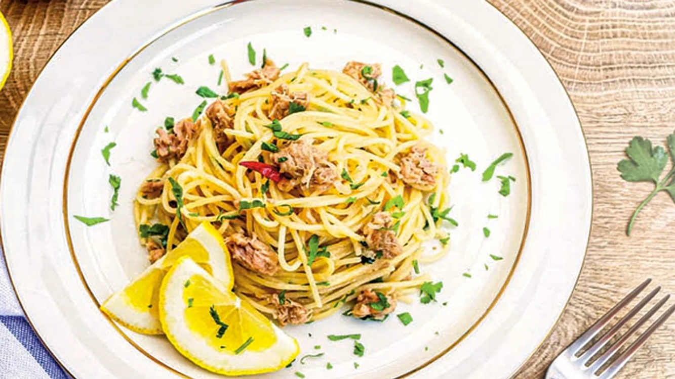 spaghete cu ton si lamaie jpg