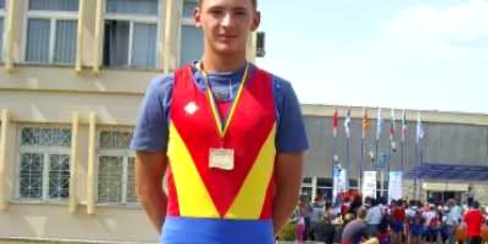 Târgu-Mureş: Sportivul Cuciurean Cosmin, dublu campion balcanic la canotaj