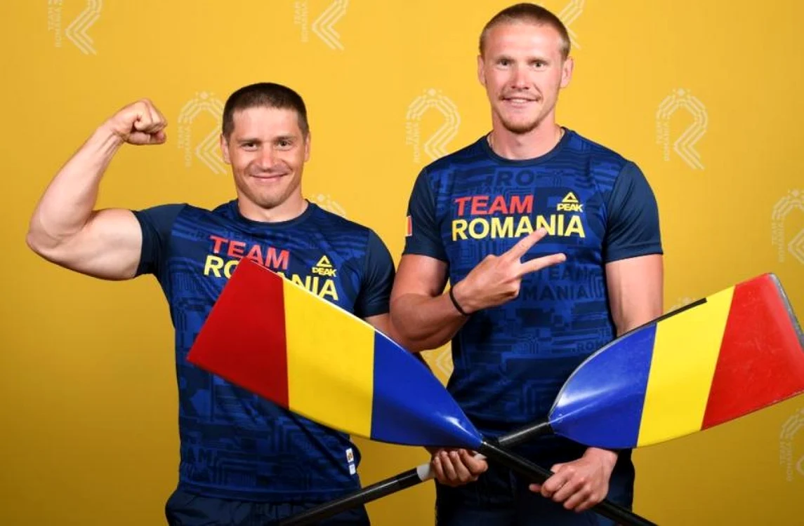 Victor Mihalachi (stânga) şi Cătălin Chirilă