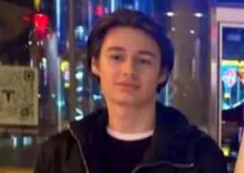 Mama adolescentului român mort în Elveția este în stare de șoc: „L-a crescut singură, aveau o relație foarte strânsă. Nu-i lipsea nimic”