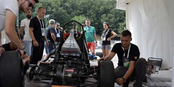 Echipa TUIasi Racing FOTO tuiasi.ro