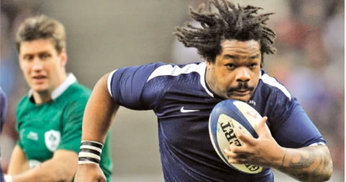 Francezul Bastareaud este o aripă cu un gabarit impresionant