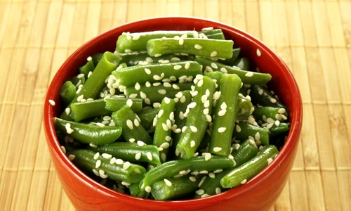 salata fasole verde cu susan shutterstock 110150981 jpeg
