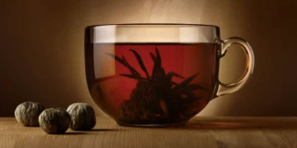 Invitaţie la ceai şi cafea