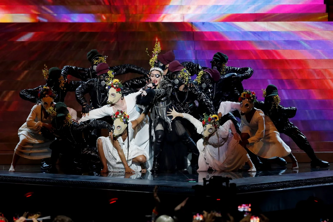 Madonna şi armata ei de dansatori de la Eurovision 2019 foto: Getty Images