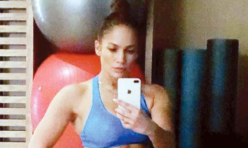15 vedetet foto1 135 190 jennifer lopez 1 jpeg