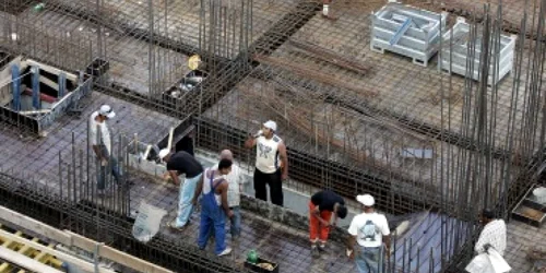 Bacău: Normele de legislația muncii de pe șantiere, sub lupa ITM