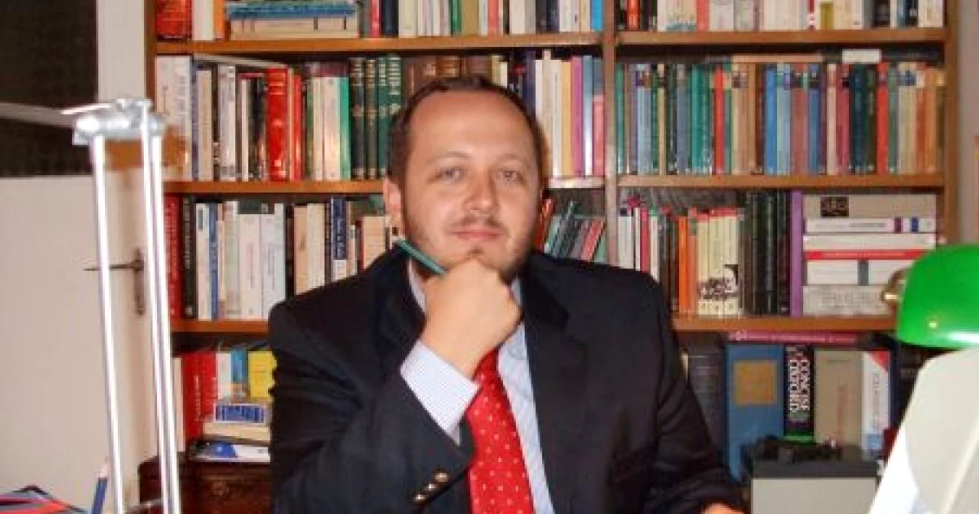 Adrian Papahagi