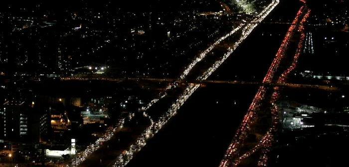 Traficul infernal este o parte integrată a vieţii şi culturii în Sao Paulo FOTO: Mediafax