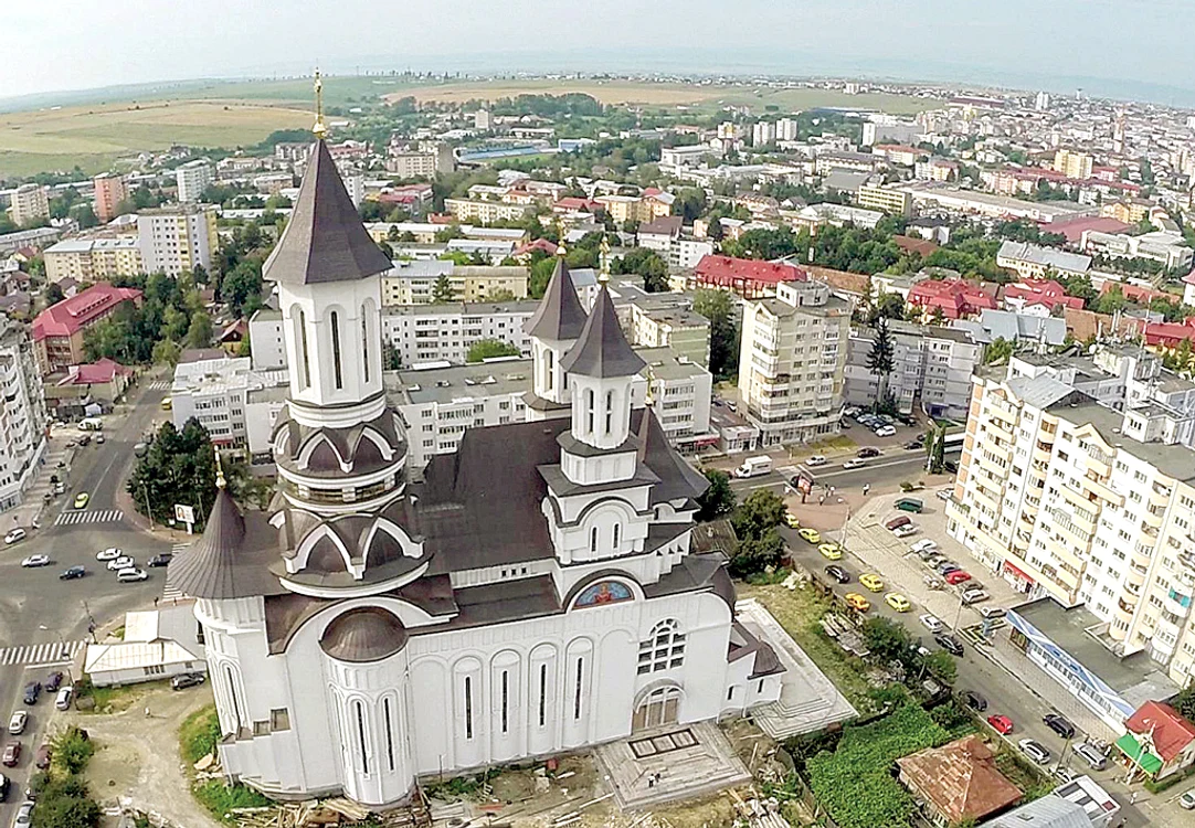 
    Catedrala ortodoxă „Naşterea Domnului“ din Suceava  