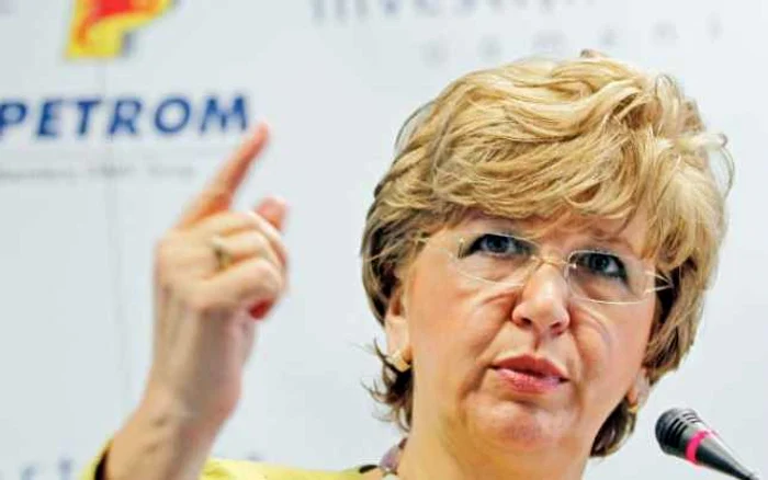 Mariana Gheorghe, directorul general al Petrom, promite că societatea pe care o conduce va fi şi în 2012 un „pilon de stabilitate economică“