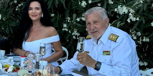 Ioana și Ilie, la masă de ziua tenismanului foto: Facebook 