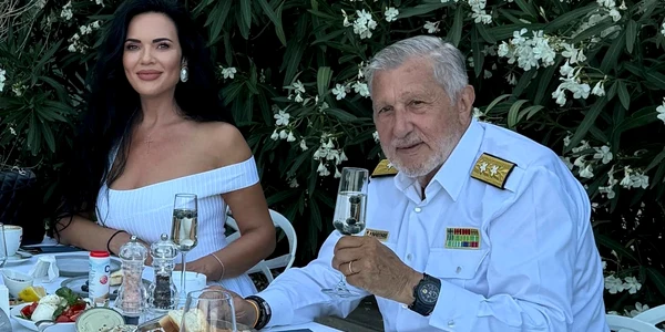 Ioana și Ilie, la masă de ziua tenismanului foto: Facebook 