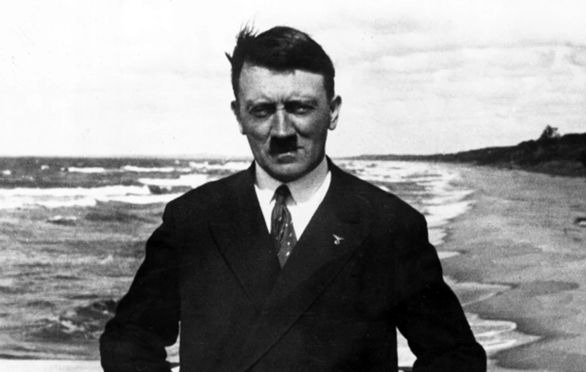 
    Pictură realizată de Adolf Hitler, în timpul Primului Război MondialFoto: guliver/rexfeatures  