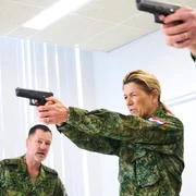 HAdyo0PWUAAQtzH jfif