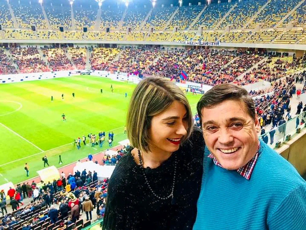 
    Alexandra Aga, alături de tatăl său  