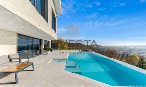 Vila a fost scoasă la vânzare foto: Imobiliare.ro 