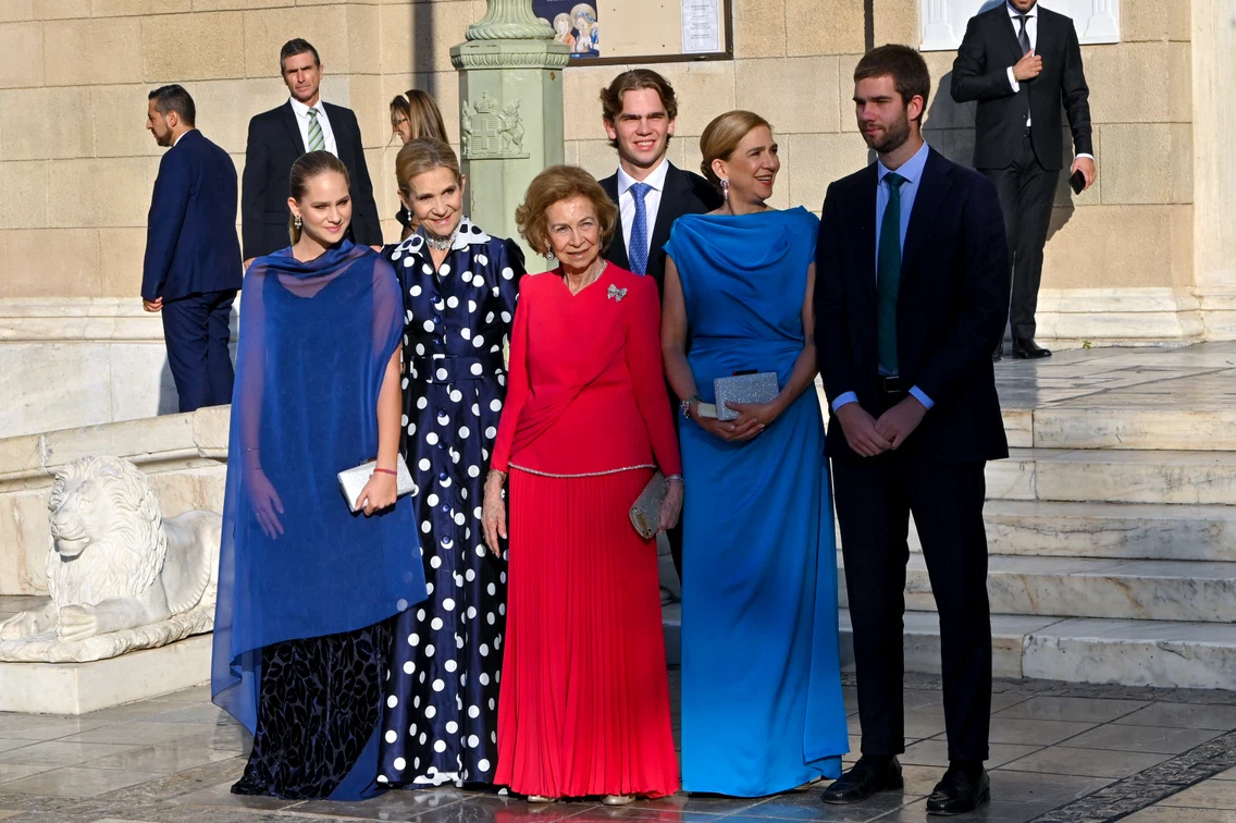 Regina Sofia cu Infanta Elena, Infanta Cristina și copiii acestora. FOTO: Getty Images