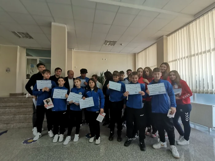 Handbaliștii de la Corabia, antrenați de soții Zapciroiu FOTO: Alina Mitran