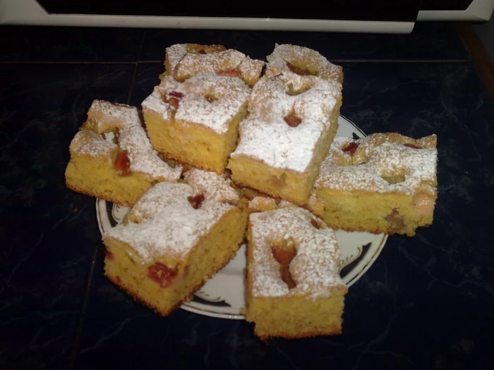 
    Prajitura cu rubarba  