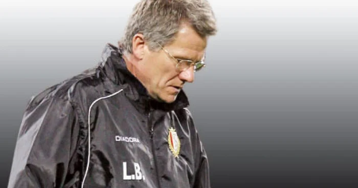 Bölöni nu a antrenat până acum nicio echipă de club din România, singura lui experienţă în ţară fiind ca selecţioner al echipei naţionale