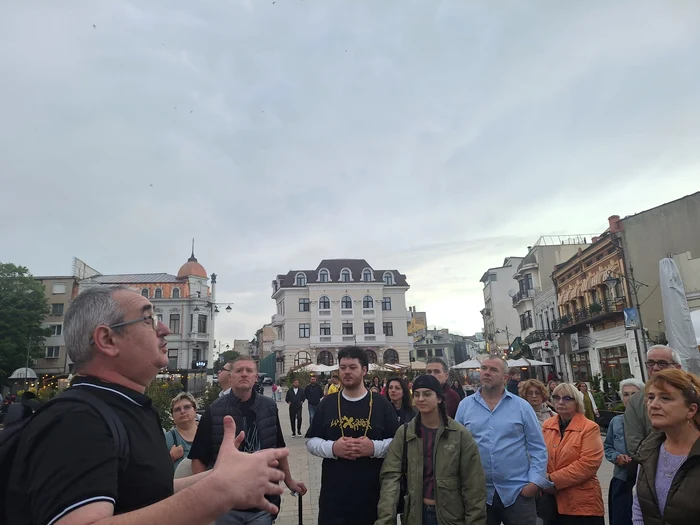 În Piața Ovidius