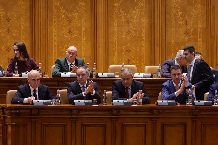 Inamicul numărul unu: cum a ajuns distrugerea lui Ilie Bolojan singura politică pe care PSD și AUR o execută împreună